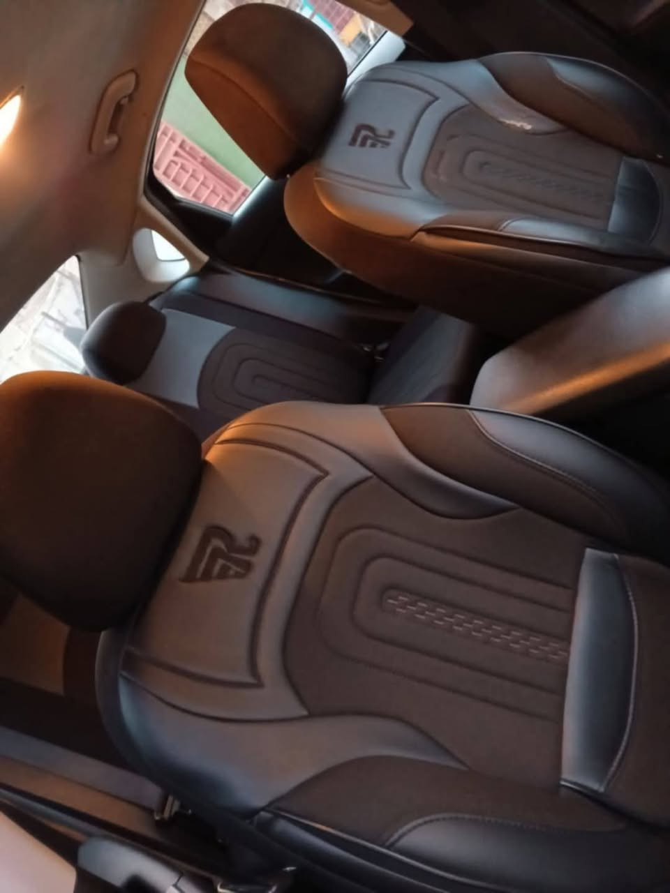 السلام عليكم فورتي مديل 21 بيهه بارد مثل مموضح بل سونار ودعاميه الخلفيه صبق تعتبر سياره مكفوله عده الدعاميه سعر 38 وبيهه مجال ***********
