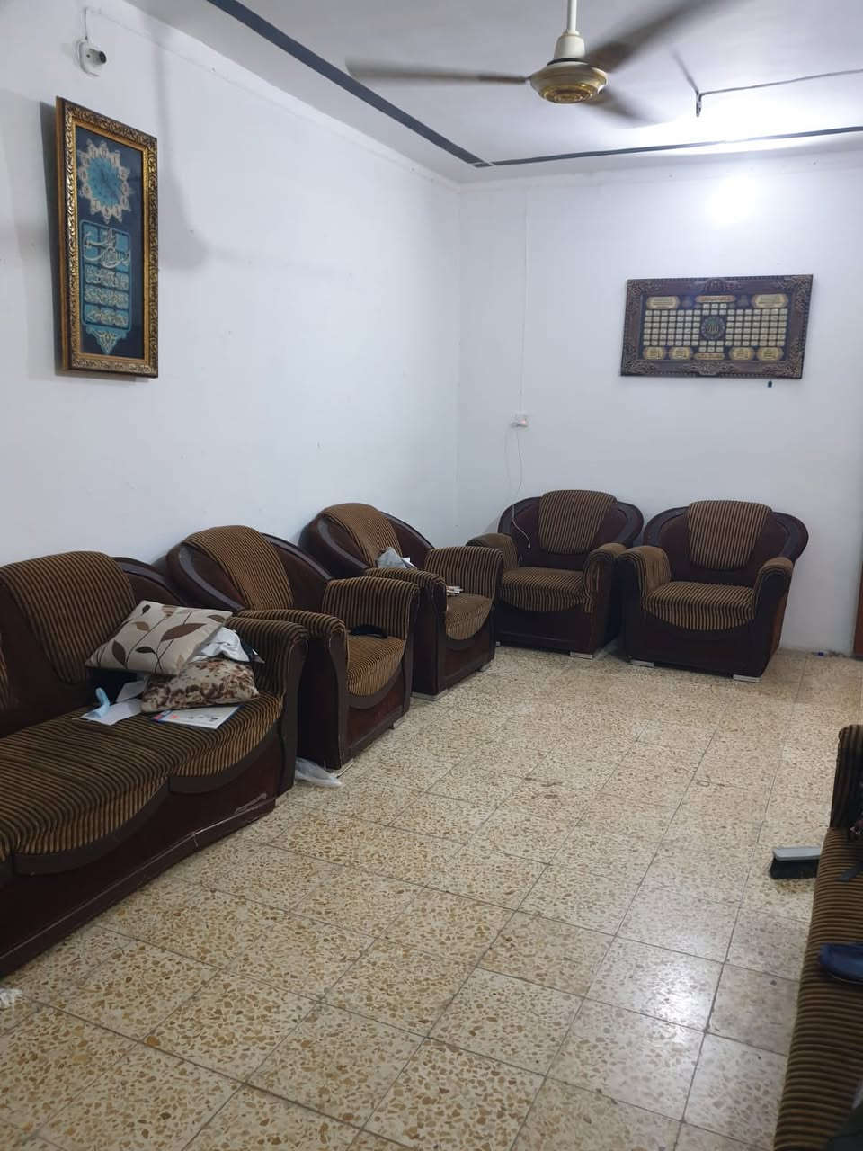 سلام عليكم دار للبيع مساحه ٢٠٠متر قريب الشارع التجاري منطقه الستالاف طابق ونص عالي عن الشارع السعر ٩٠ مليون وبي مجال للاستفسار الاتصال على الأرقام 
‭0750 034 7119‬
 ‭0781 723 9865‬
‭0786 572 8399‬
