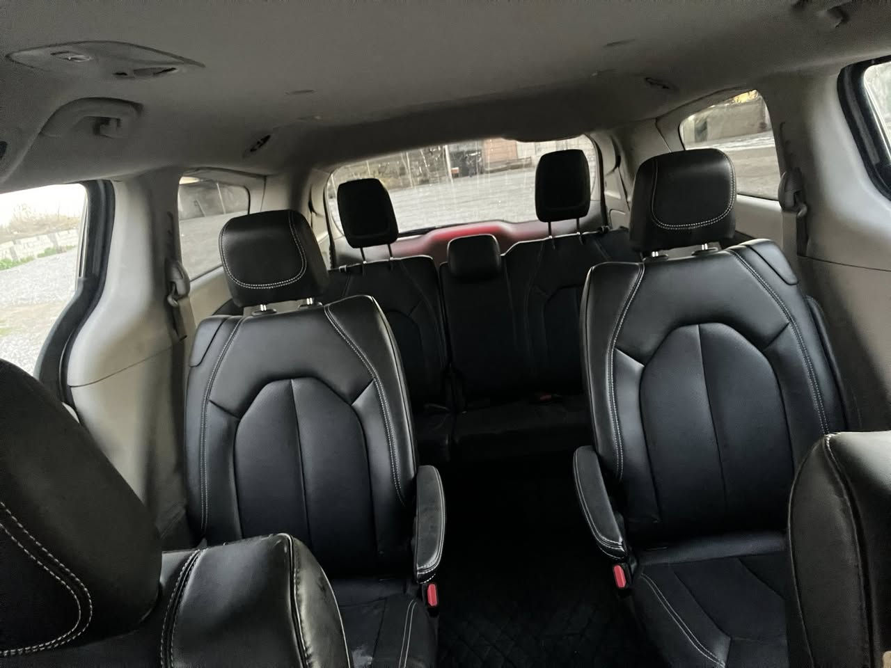 باسفيكا ٢٣ سلفر رقم اربيل  مميز  كشن جلد كهرباء ابواب كهرباء شاشة كبيرة عداد ٢٩ الف ضرر صبغ باب سلايت وجاملغ خلفي السعر ٢٤٥


**إذا كنت صاحب هذا الإعلان وتريد حذفه لأي سبب، رجاءا أرسل رسالة إلى الدعم الفني**