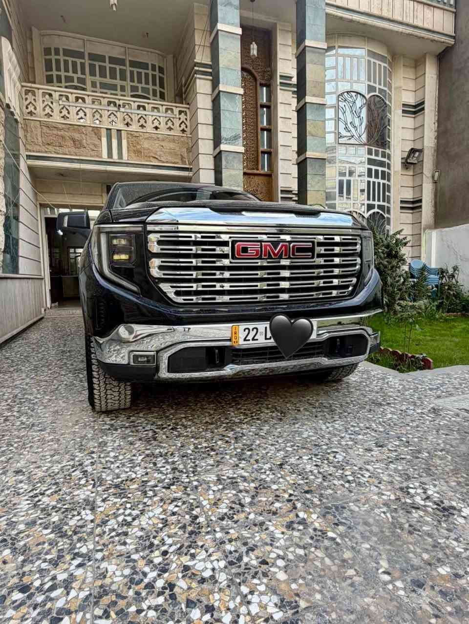 جي ام سي سيرا 2023 السعر بلاش 265
دخول جديد رقم اربيل باسمي )  
حادثها جاملغ وربع البنيد بدون اريباك ستيرن فقط يعني بيها صبغ قطعتين 
السياره بحالة الزيرو ماشية 13 
 محرك 8 سلندر 5300 سي سي 
. شاشه كبيرا (كار بلي & اندري اتو ) 
. كشنات مخمل 
. غطاء صندوق ذكي كهربائي تحكم ريمونت وتحكم من خلال الهاتف مع انارة 
  لايت زنون 
 تحديد مسار 
  تحديد سرعه 
  تحذير عند الاقتراب من الاشخاص 
  شاحن وايرلس 
 تشغيل عن بعد 
 اتو ستوب 
 ماشيه فقط 13 الف السيارة بحالة الزيرو 
السيارة بعد احلى من الصور 
 تايرات جبلي ونظام تعليق جبلي 
 ويل جبلي اسود بلاد 
 عنواني بغداد 
***********
