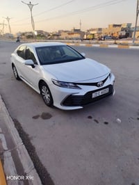 كامري للبيع موديل 2024 مواصفات LE مكفولة رقم 07702154366