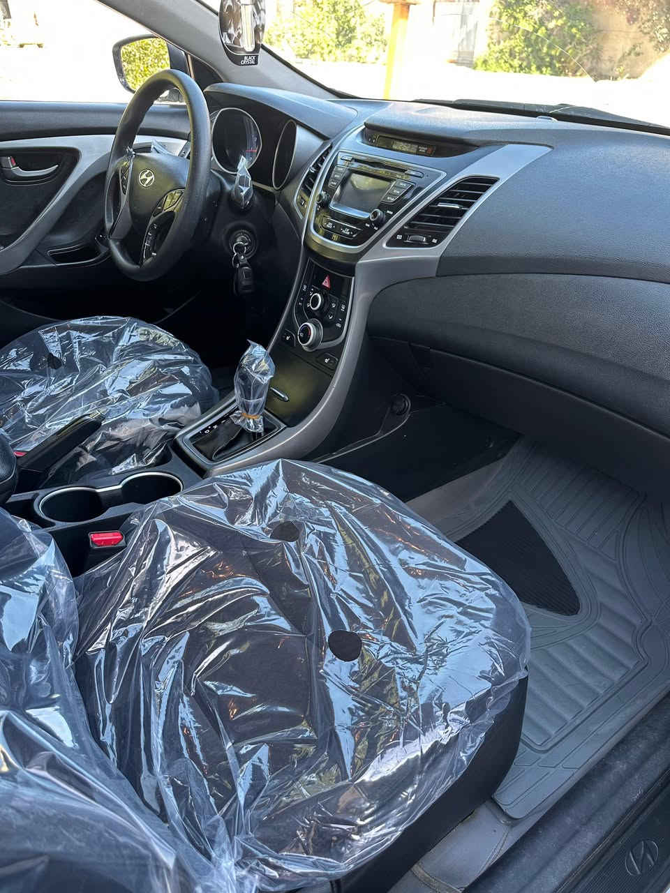 السلام عليكم للبيع النترا موديل 2016
رقم كربلاء دولي وارد امريكي حادثها الجاملغ الخلفي والباب
السونار مرفق معه المنشور كير ومحرك على وضع الشركه
تتفئه تبريد حداديه جيد تخم تاير جديد 
حجم المحرك 2000 دوش المرغوب
فتحة سقف
ويل كب كروم
كامره + شاشه
اي بي اس مانع انزلاق
بلوتوث اوكس
فول تحكم ستيرن
مكان السياره كربلاء
السعر 118 بيه مجال
للستفسار اكثر اتصل ***********
غير متواجد على الفيس
