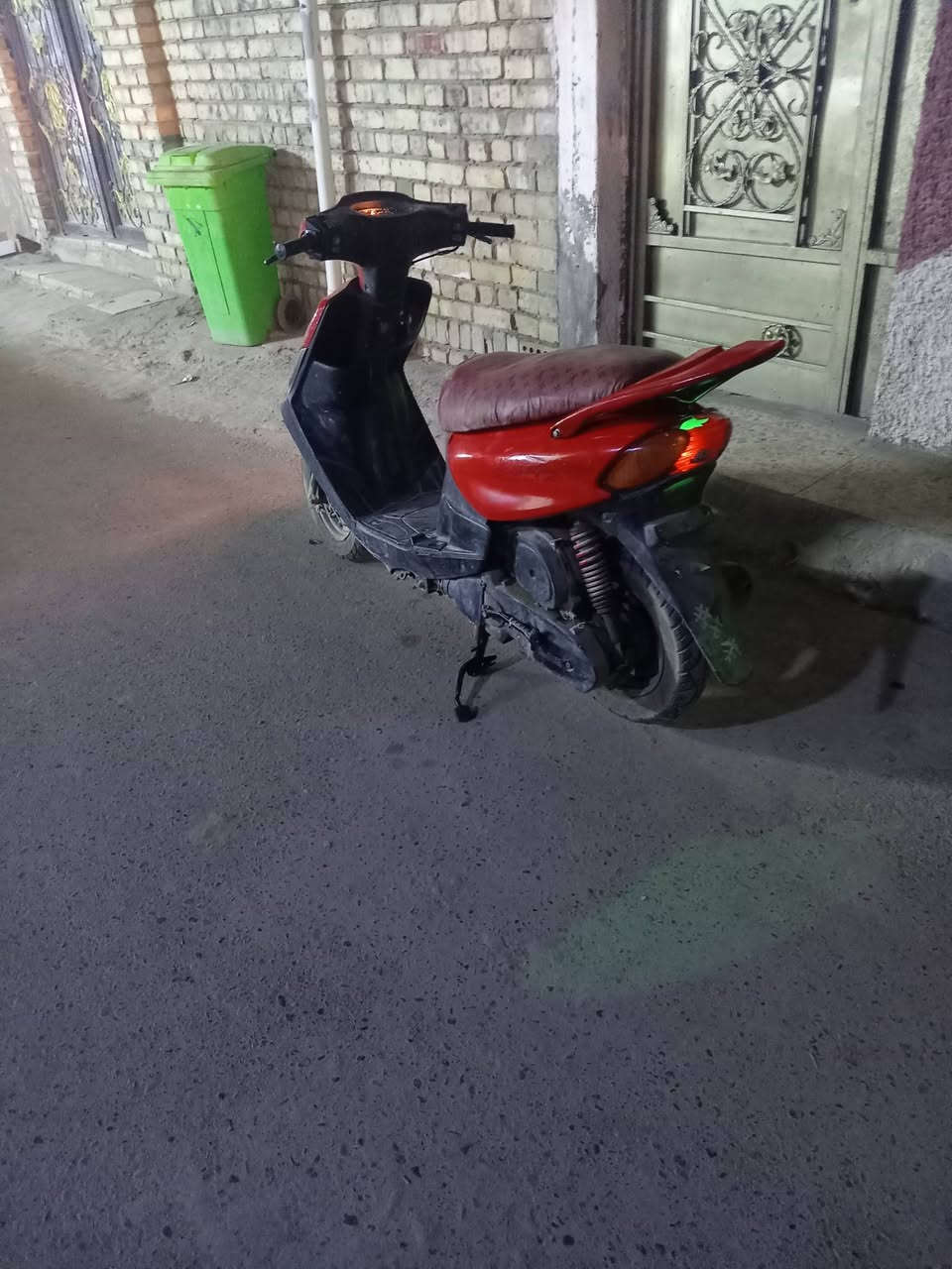 سلام عليكم متاح دراجه ماكس قجمه سلف وهندر الكهربايت شغاله المكينه ناعمه ممفتوحه شلعه ومعدل قفل ستيرن قفل جنطه أوراق كامله سعر ٣٠٠ عنوان مدينة الصدر رقم ***********
