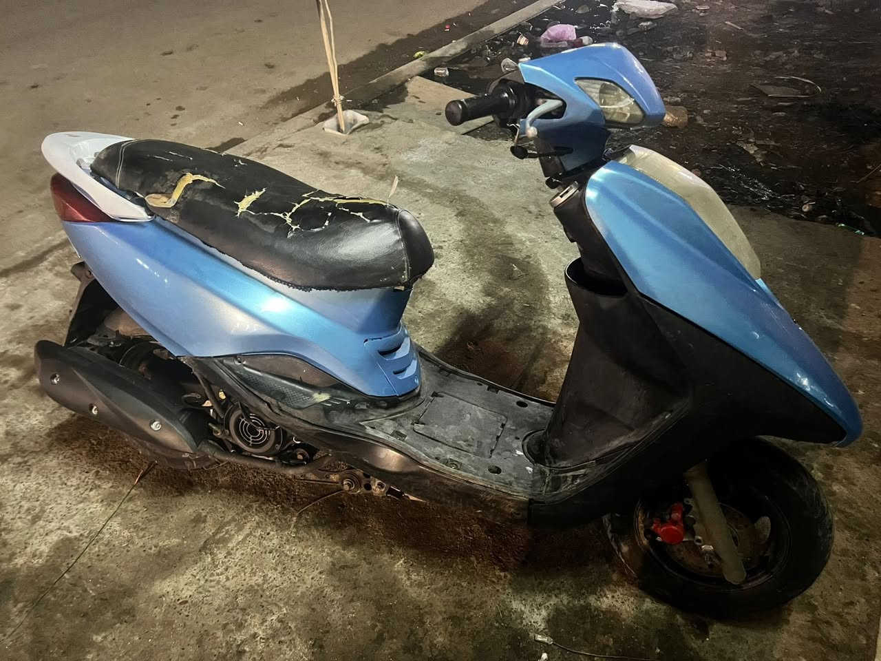 السلام عليكم دراجه بريز خير من الله لا تدخين ولا نضوح السعر 350 العنوان الشعب الديوان ***********
