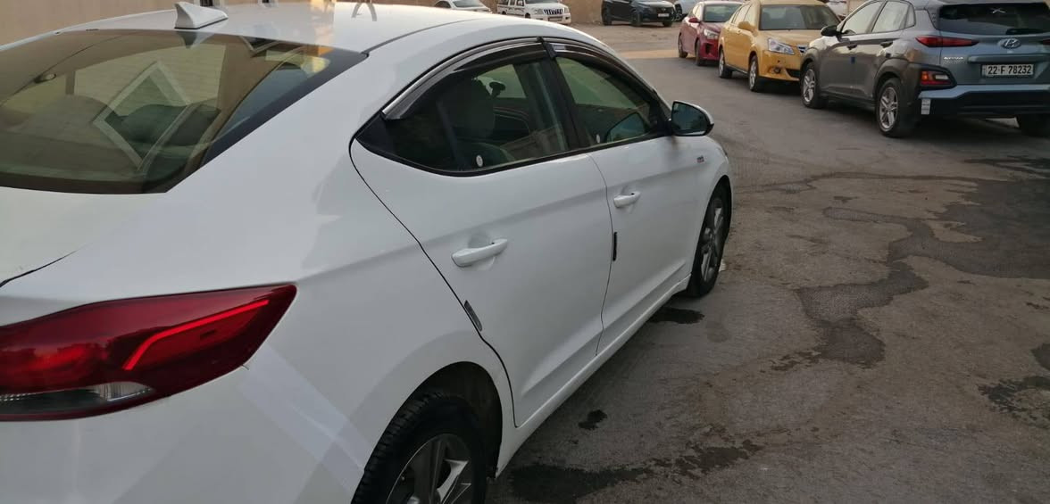 النترا 2018 رقم بغداد باسمي تحويل ثاني يوم مواصفات ثلث انضمة قيادة حساسات مري جانبية كامرة دوارة خلفية ضررها صندوك وجاملغ خلفي  ماشية 143 ميل تخم تايرات جديد السيارة مكفولة من اي عطل سعرها 120 ومجال بسيط للشراي الرقم***********
