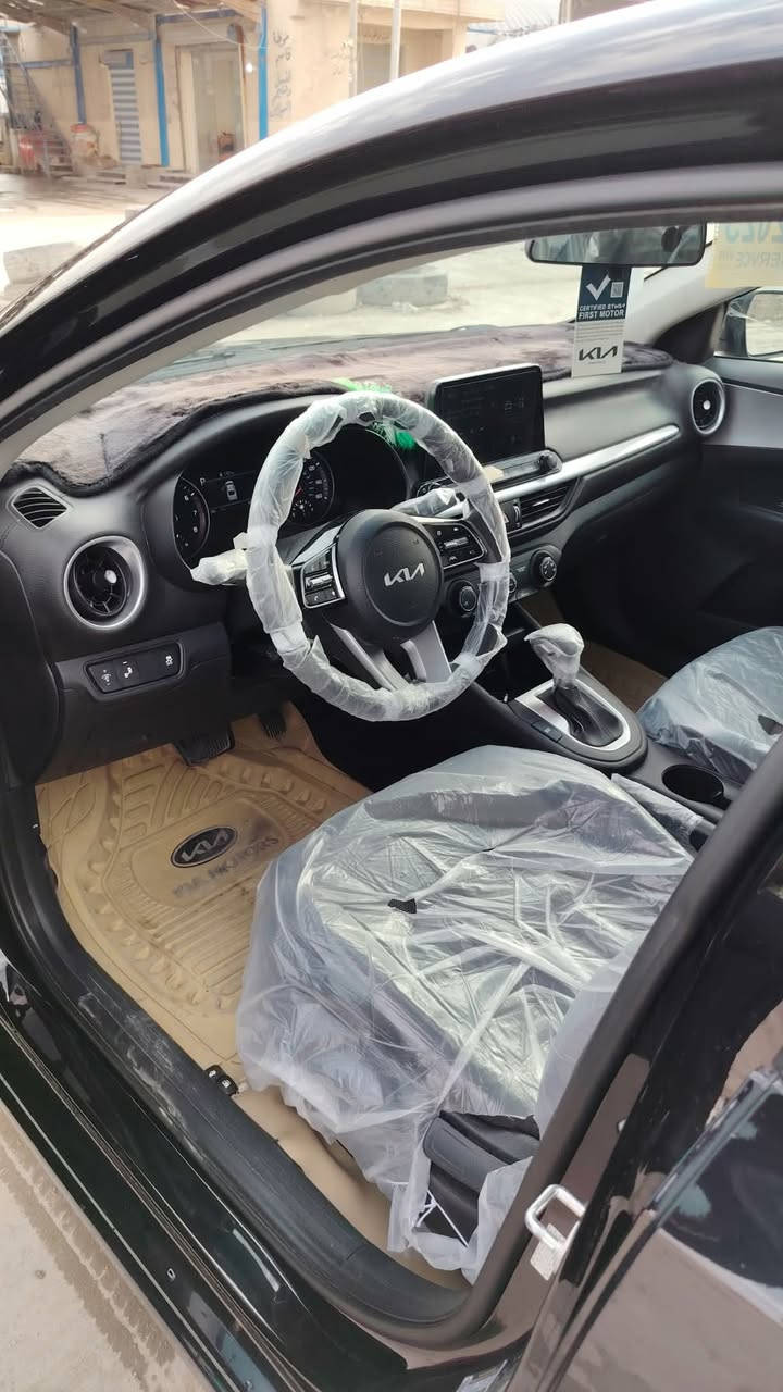 رمضان كريم عليكم
فورتي للبيع موديل 2023 لون اسود معوقين سياره جديده حادثه تبديل بنيد فقط وجاملغ تعديل ع بارد السعر 140 وبيه مجال استفسار اتصال ***********
