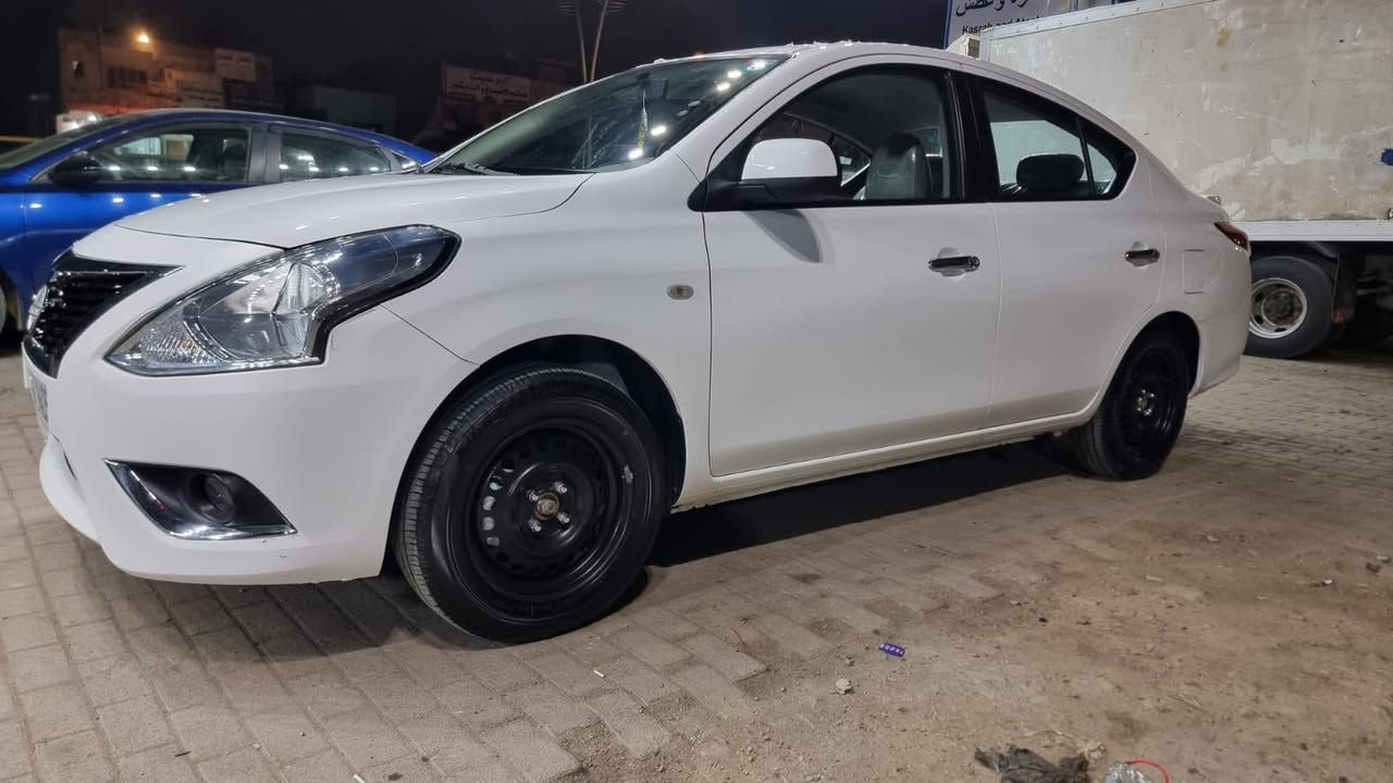 السلام عليكم للبيع نيسان سني هندي موديل ٢٠٢٤ امدوشمه عام مكان السيارة بغداد مدينه الصدر ماشية ١٧ الف رقم بغداد السعر ١٢٩ وبيها مجال للستفسار التصال
***********
