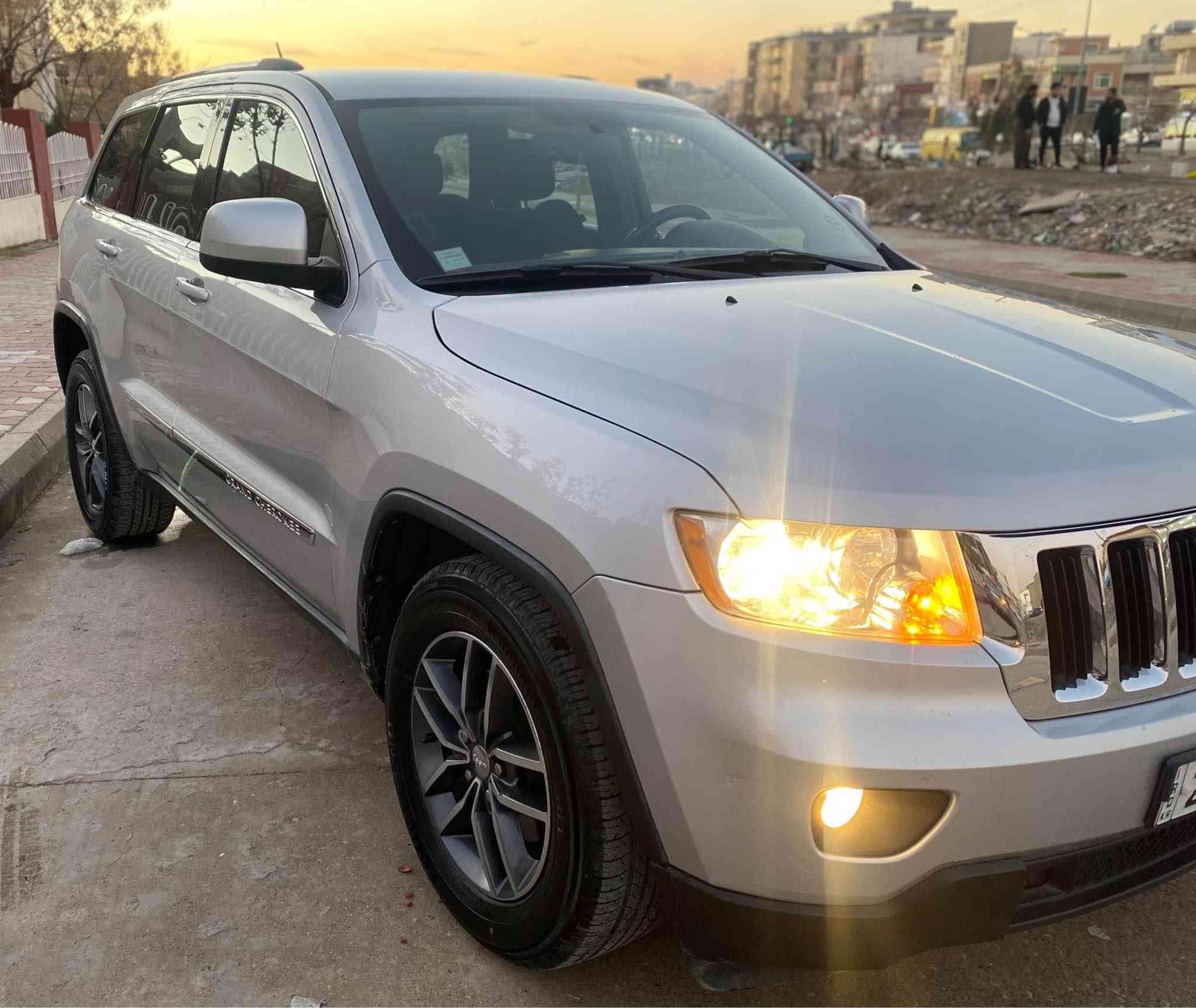 Jeep laredo 2011
جیب لاریدۆ مۆدێل 2011
مواسفات کەنەدی ،شاشەو کامێرا و بەسمە و دەرگا بەسمە ،،سوکان کارباو ڤۆلیۆم و تحدید سرعە ..
دەبڵ اکسل ,,مکینە 6 پستۆنە و نەکراوەتەوەە..
رەسم سۆنریم داناوە
  ،بێ گۆران برغوی لێ باندراوە ،،گیرومکینە و هەموو گیانی بەشەرت 
تایەو پێش و هەموو شتی تازەیە ،،سنوی بەناو خۆمەوەیە٢٠٢٧ بەسەر ئەچێ
سعری١٥٧$ و مجال
***********]
جیب لاریدو مودیل 2011

 سیارة كندی ،،مواسفات لاریدو 
مكفولة كافالة عامة ..،بدون حادث و تبدیل ،، صورە صونار  
محرك ٦ سلندر ممفتوح،،
سنویة باسمی جدید حتی ۲۰٢٧
اطاراط ،،صدر ،،محرك ،،كیر ،،تحویل ،،صبخ ،،كلة بشرطط
سعر ١٥٨مجال 
رقم موبایل*********** السليمانية, العراق
