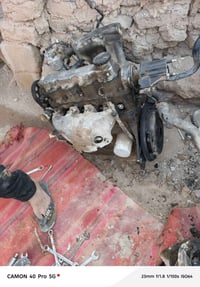 كير ومحرك للبيع كير شرط مابي كل عيب بس المحرك ينقص السعر ثنينهن ب200وب...