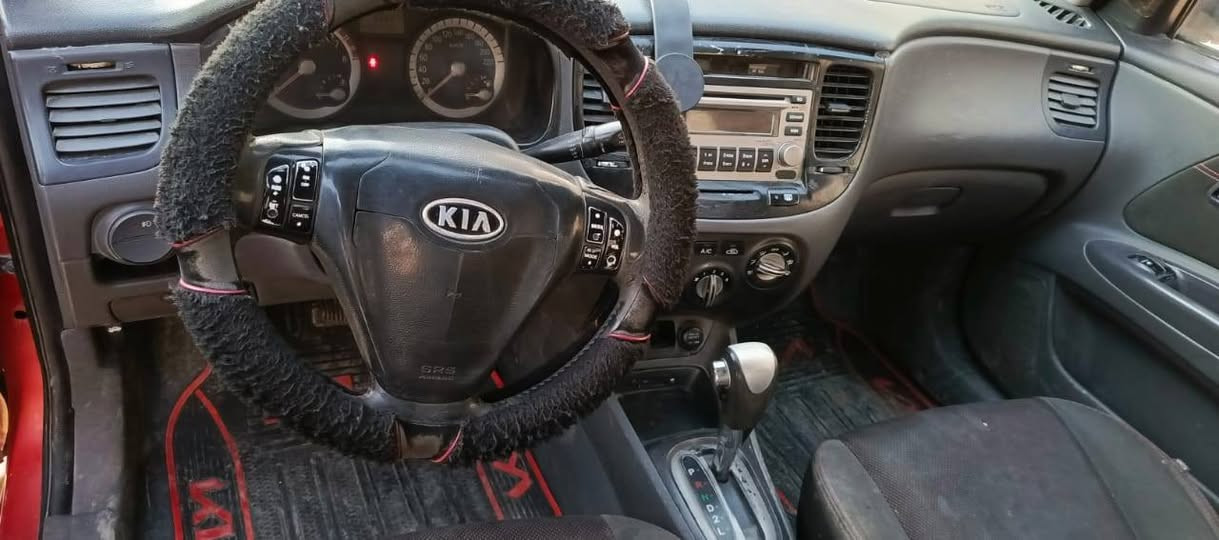 ، السلام عليكم ريو 2008 وارد كندي رقم ديالى صاحبها الشرعي بالموصل ضرر شاملغ الخلفي بدون داخل سياره بس يعوزها صبغ تواير جديد باتري جديد جير ومكينه شرط كابون موجود شرط تحويل وكاله ***********
