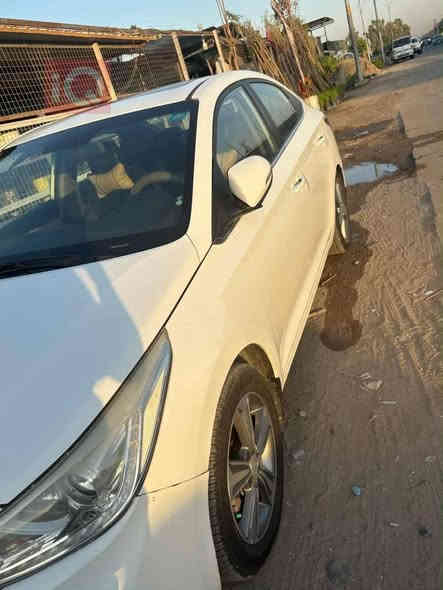 سلام عليكم للبيع
سياره اكسنت موديل 2019 خليجي فول موصفات

رقم بغداد الجديد سونار داخل المنشور
العنوان بغداد المشتل 
السعر 123ورقه

الاستفسار على رقم ***********
