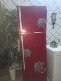 ثلاجات لبيع السعر ١٢٥ وبيهن مجال 07500813086
