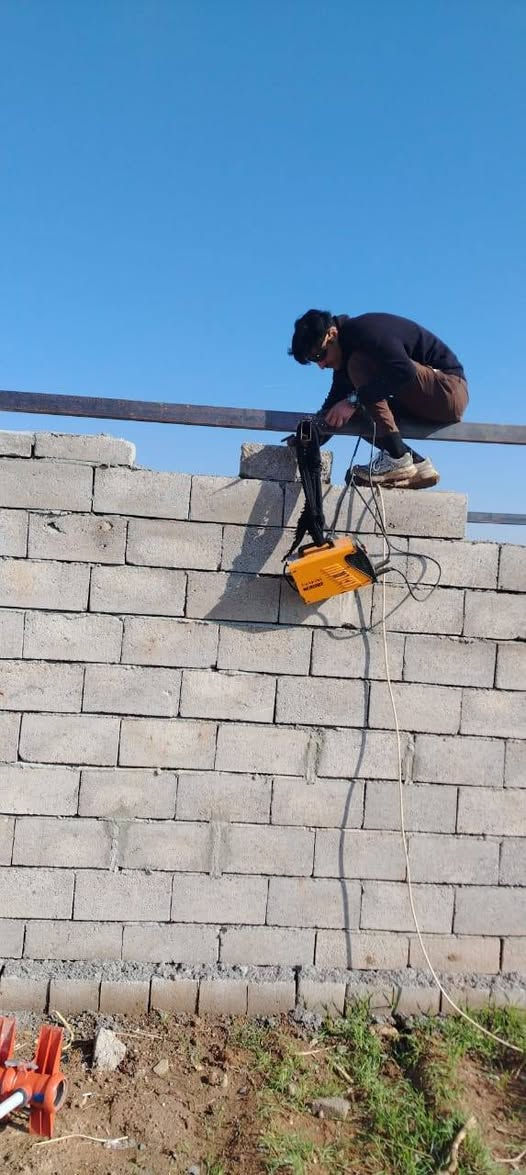 حداد متجول لكافة تسقيف القاعات                       شغل درجه اولى                                              ***********                                         ***********
