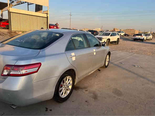 كامري ٢٠١١ امريكي بدون صبغ بدون تعديل
رقم و سنويه جديده لل ٢٠٣٠
سياره جديد
تحويل غرمات بشرط
سعر. ١١٦ ورقه  
مكان سياره قضاء برده رش
رقم موبايل. *********** واتساب اكر
