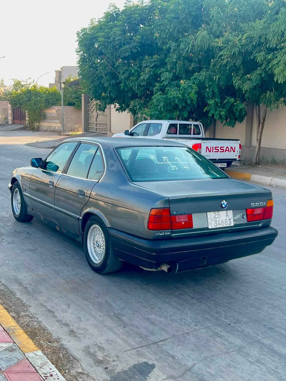 سلام عليكم
السعر 38
BMW e34 520i
سياره بلاديه بدون صبغ بدون خياس بدون ضربه سياره بلاديه وحلوه  اي عيب او نقص مابيها تبريد كير محرك كله بشرط رقم انكليزي بأسمي هزه سنويه جدد مكاني كركوك 

***********
