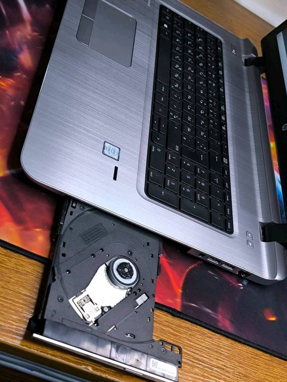 💻 لابتوب HP ProBook 470 G3
شاشة كبيرة 17.3 إنج مع كرت شاشة خارجي 🔥
مثالي للدراسة، العمل المكتبي، البرامج الهندسية الخفيفة، التصميم، والمشاهدة براحة تامة.
━━━━━━━━━━━━━━━━━━
⚙️ المواصفات:
🔹 المعالج: Intel Core i7 — الجيل السادس — فئة U
🔹 الرام: 8GB (قابل للتطوير)
🔹 التخزين: 256GB SSD (قابل للتطوير)
🔹 الشاشة: 17.3 إنج — FHD دقة 1920×1080
🔹 كرت الشاشة الداخلي
🔹 كرت الشاشة الخارجي: AMD Radeon R7 M340 — 2GB
━━━━━━━━━━━━━━━━━━
🎁 الهدايا:
🎒 حقيبة لابتوب
🔌 الشاحن الأصلي
🖱️ ماوس
🖱️ ماوس باد
━━━━━━━━━━━━━━━━━━
🛡️ الضمانات والخدمات:
✔️ فحص كامل قبل الإرسال
✔️ فحص كامل قبل الدفع والاستلام
✔️ ضمان 7 أيام استبدال عند وجود خلل مصنعي
✔️ جاهز للاستخدام المباشر مع تنصيب ويندوز وبرامج Office
━━━━━━━━━━━━━━━━━━
🚚 التوصيل: متوفر إلى جميع المحافظات
📍 الموقع: بغداد — الأمين الثانية
💰 السعر بعد التخفيض 290 فقط
📞 للحجز واتساب: ***********