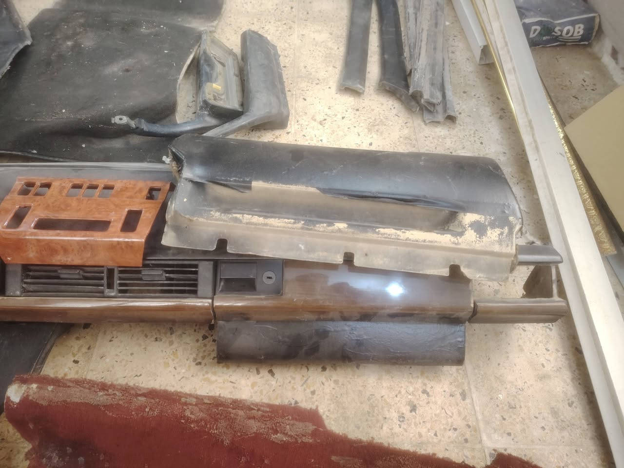 غرفه دب تخمين لاستيك بيبان قماش الرصاصي جديد مال وارد السود فصخته من السياره بطانه بنيد بعده ممشدوده كاربد جنطه كامل حت صفاحيات الجنطه الداخل كاملات بلاستك  دشبول كامل السعر 500وبيه مجال مكاني سامراء مفرك الفلوجه


**إذا كنت صاحب هذا الإعلان وتريد حذفه لأي سبب، رجاءا أرسل رسالة إلى الدعم الفني**