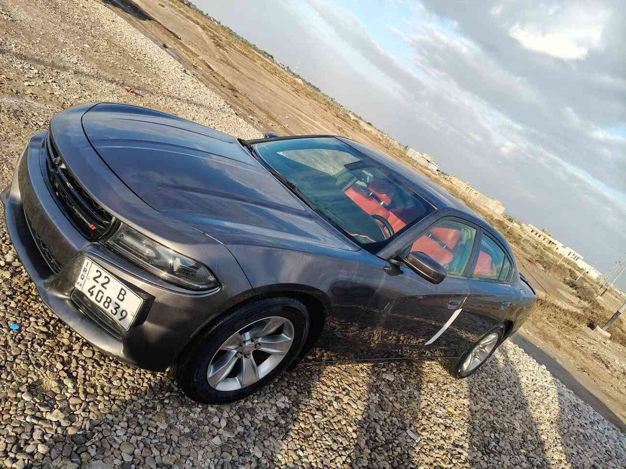 السلام عليكم جارجر خليجي رقم اربيل اب اسمي ماشيه 315الف كيلو متر مو ميل كير طياره مكينه 3600شاشه كبيره الاتصال على الرقم ***********
