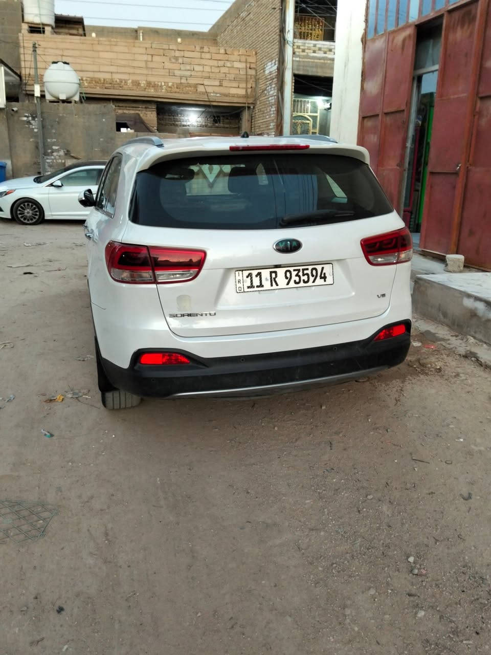 كيا سورنتو 17 6 سلندر خليجي رقم بغداد ماشية اكثر من 200 رقمي *********** سعرها 195 وبيها مجال صورها
