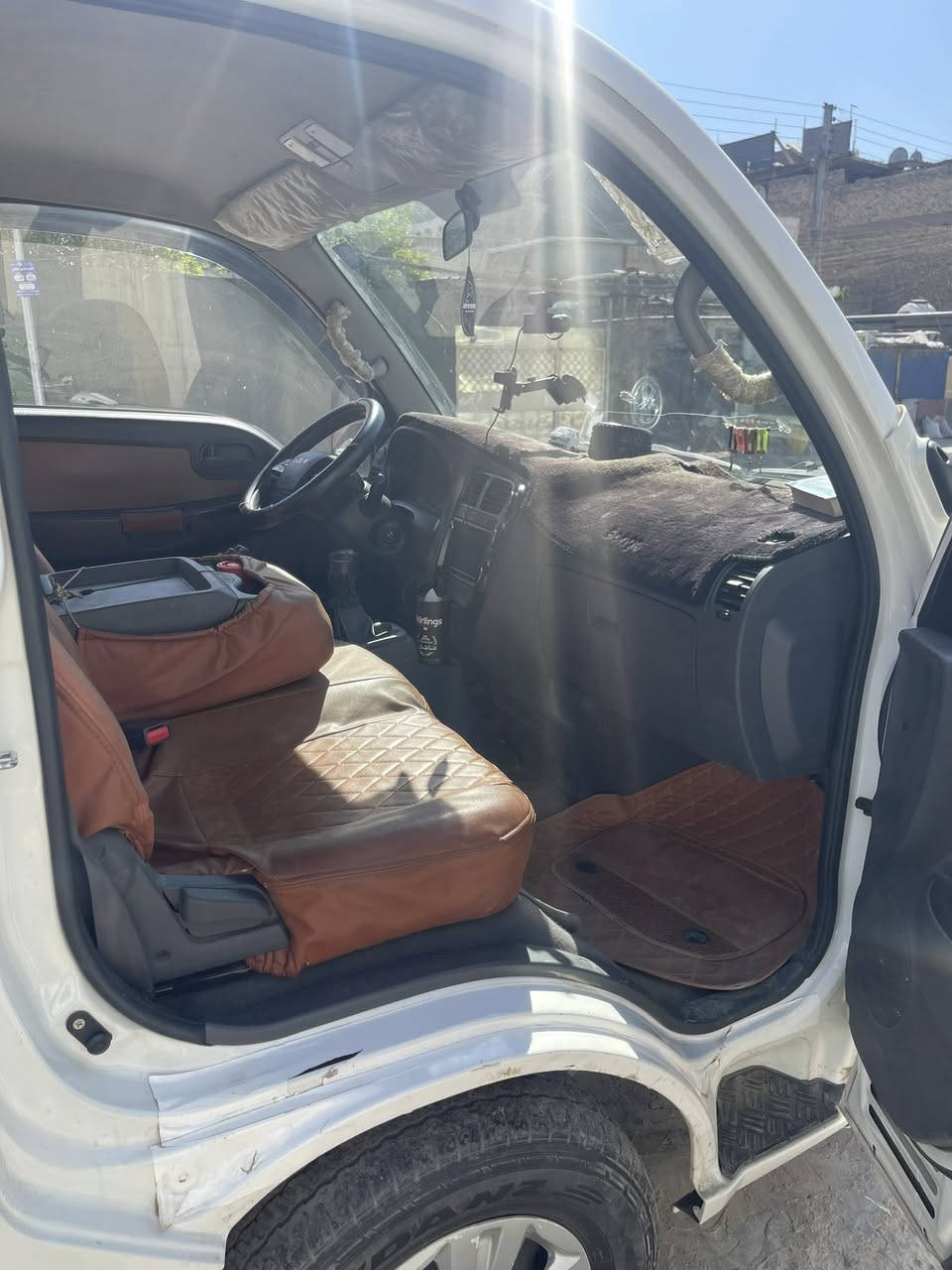 السلام عليكم كيا حمل للبيع مديل ٢٠٢٣ ماشيه ٥٣ الف العنوان بغداد الشعب للستفسار ***********
