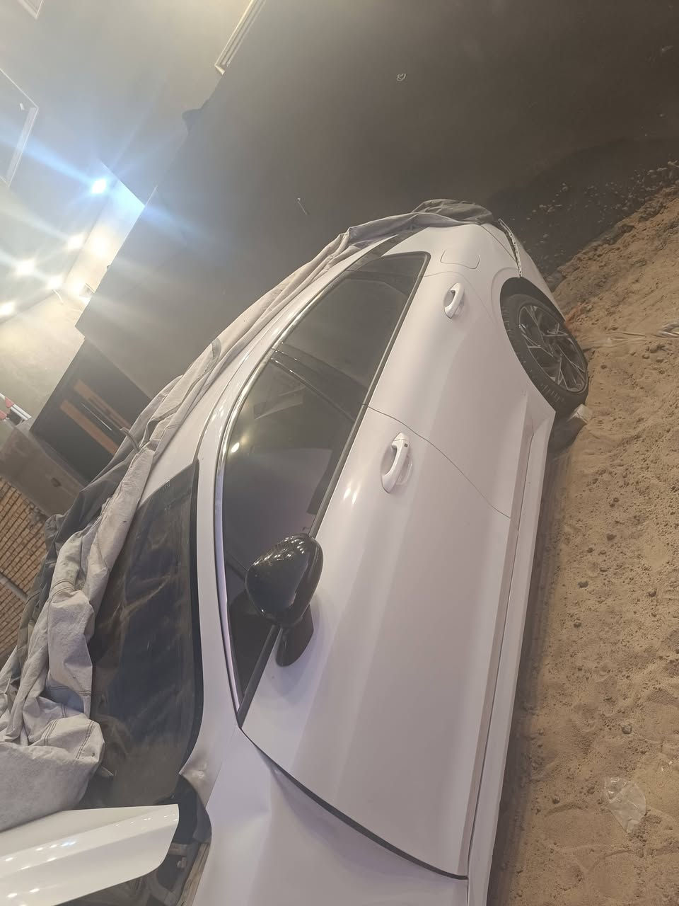 سلام عليكم  الله يكفيكم شر الحوادث سياره كي فايف مديل 25 سياره جانت كفاله عامه سويت حادث بيهه سياره زيرو ما ماشيه صارلي سبوعين من طلعته من ميناء رقم شهداء ذي قار  سياره جي تي لين فول مواصفات عده بنو رامه  سياره البيع  قيمو بما يرضي الله وحق الله  سياره ماخذه اب 220 اني مخرجهه بيدي واني الي كصيته من مزاد سياره جانت ولا قطع بيهه بس سويت هاذ الحدث الحمدلله على كل حال  ***********
