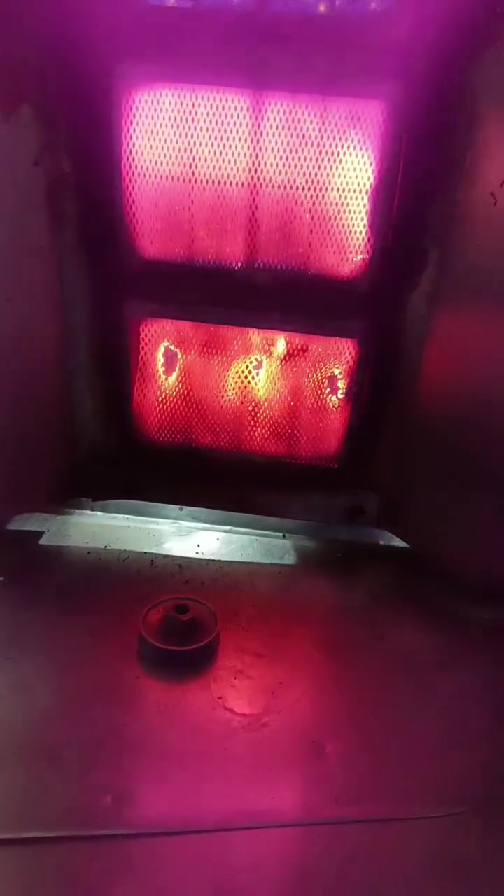 شوايه كص عل فحص 6عين السعر 200وشوايه 
بركر تركي عينين عل فحص 200 العنوان شارع 
حي طارق الوسط ***********
