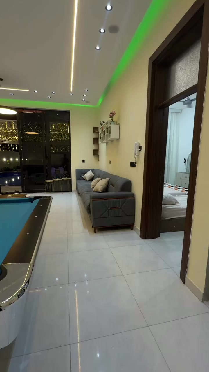 هلاً وسهلاً بكم في مزرعه  ريلاكس🌴   
الايجار اليوم بنضام الشفتات 
            🫰
     [متوفرة في تطبيق اجرلي ]

🔴 مسبح كبير ومفلتر 🏊‍♂️🏊‍♂️
🔴مسبح خاص الأطفال 🏊‍♂️🏊‍♀️
🔴
🔴 تحتوي المزرعه على2 غرف  منام وصاله مكيفه كبيره ومطبخ مجهز بالكامل وحمامات غربي ⛺️
🔴إنترنيت 24ساعة🛜
🔴 باربكيو مخصص للشواء 🍖🍗
🔴مكان مخصص الألعاب الأطفال 🛝
🔴 صاله خاصه للالعاب البليارد 🔴 و الفيشة 🎱🎱
🔴حديقة واسعة 🏞️
🔴 جلسة عربية 🏛️🏞️🛤️
🔴 كراج كبير للسيارات 🚘🚙
🔴كهرباء 24 ساعة ⚡️
🔴 جلسات خارجيه 
🔴 كهرباء 24 ساعه 
🔴 اقامه حفلات اعياد الميلاد 🎂
🔴فقط 15 نفر 🙇🏼‍♂️
🔴 للحجز والاستفسار يرجى مراسله الصفحه او الاتصال على الرقم
☎️ ***********
