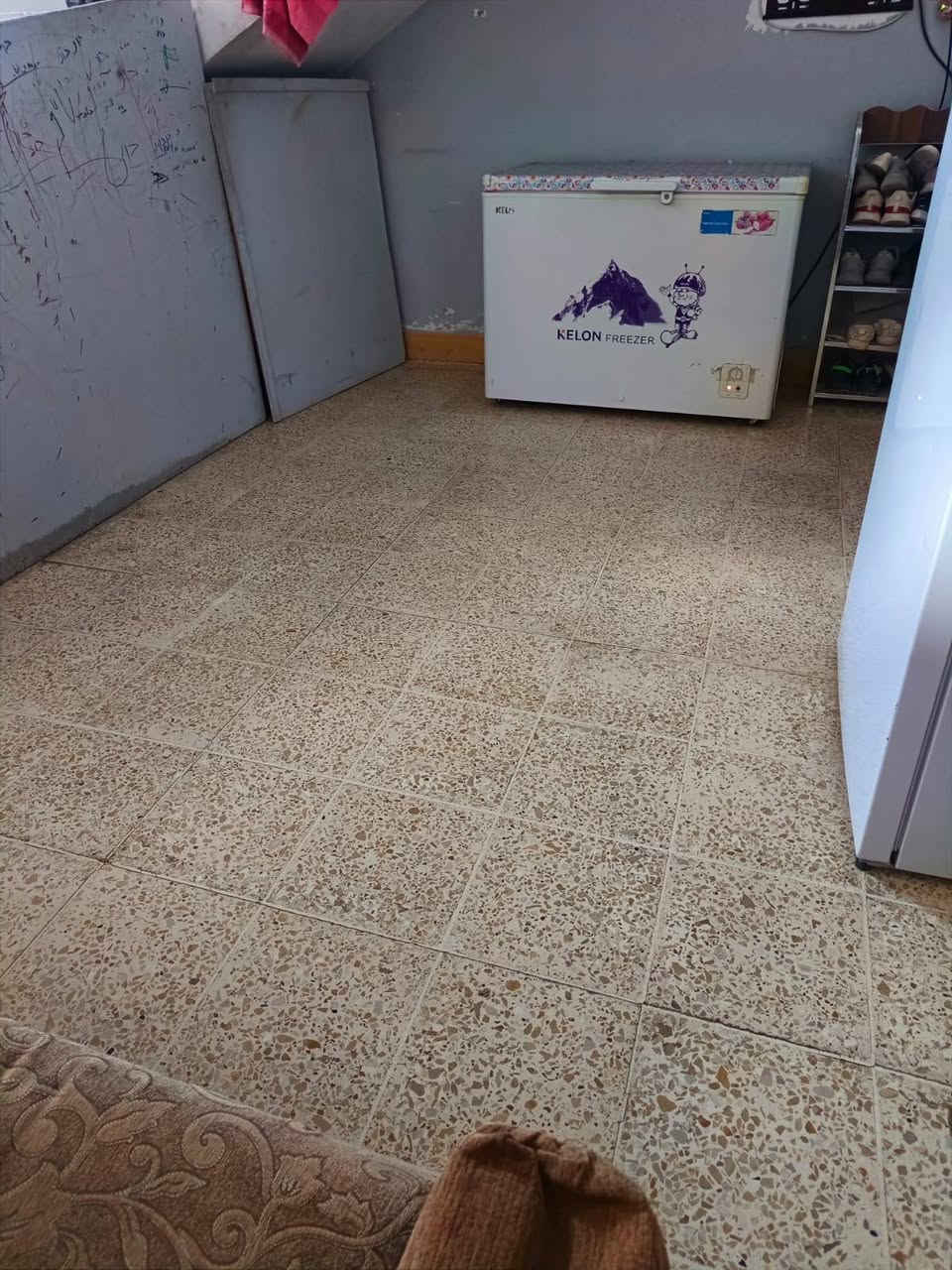 بيت للبيع بالعرموشية قرب جامع المختار للأستفسار ***********
