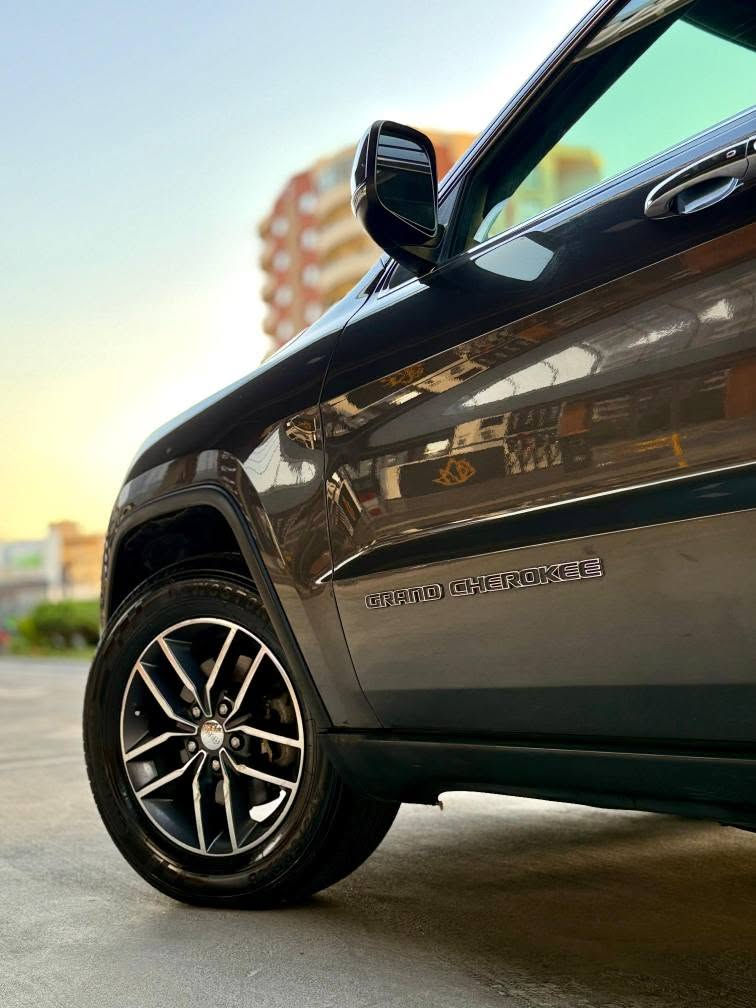 📍JEEP ~ LIMITED ~ 2017 📍
-  بەناوی خوای گەورە و میهرەبان :-   { Clean Title }  ،
- جێب (٢٠١٧) کلین تایتڵ ، بێ بۆیاخ  و  بێ دەعم .   🚨،
- تەنها دوو پەڵە { PDR } ی بچوک شایانەی باس نییە.   ،
- دانسقەی بازاڕ ، تەنها {…،١٤٥} هەزاری حەقیقی ڕۆشتوە،
- فول فول مواسەفاتە :-                                             ،
-   سڵاید ،کوشن جلد و  گەرم و میموری .          ،
- سوکان کارەبای + هیته ر + تەحدید سورعە .                            ،
- ڤۆلیۆمی { OFFROAD } و پێنج مۆدی لێخوڕین.         ،
- تەبرید مەرکەزی + زینۆن و تەرتیبات  + ڕادار کامل ⚜️،
- ڕاداری دواوە و باران و ئاوێنەکان ، سنوق جەگ شەغال ،
سه نه وی تازه یه ٢٠٢٨ به ناوی خۆمه وه یه ـ
- نرخ :- بەلاش 🔥{ $ 208 $ 💸} و مەجلێ برایانە.🚨،
- بۆ زانیاری زیاتر :- ژ.ت :- ☎️{ *********** }☎️.     ،
-              .📍 { *********** } 📍.                ، السليمانية, العراق
