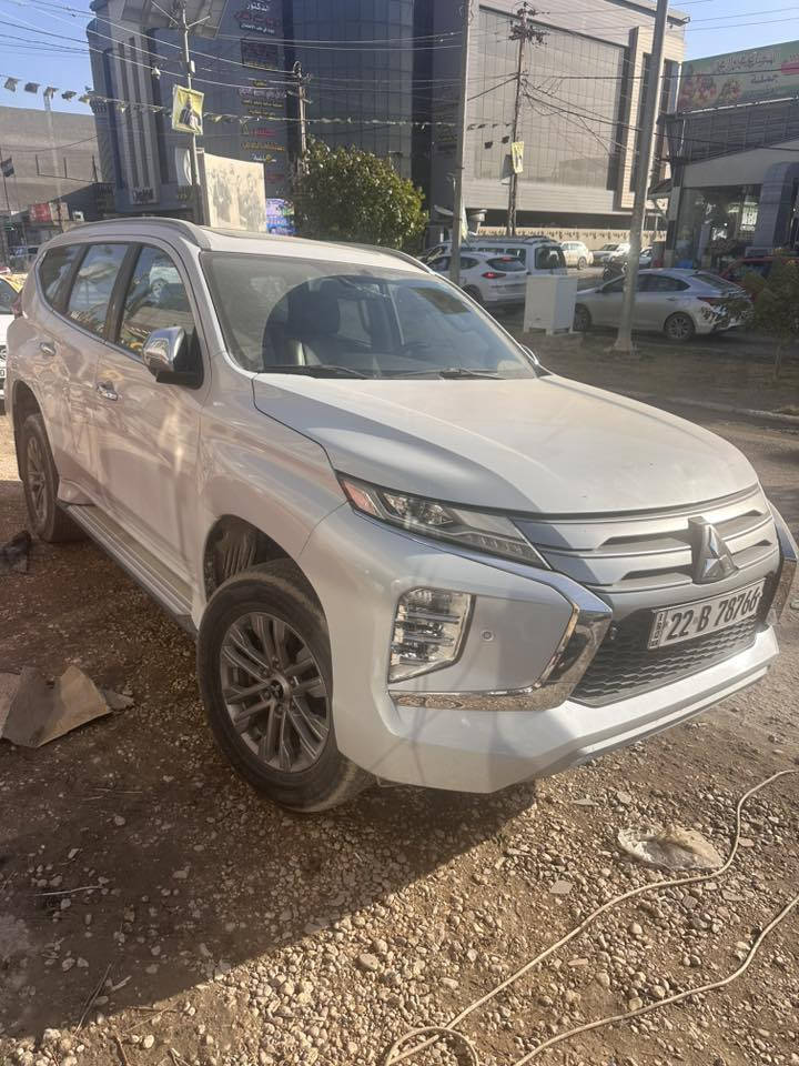 باجيرو سبورت ٢٠٢٠ فول تحكم ستيرن جهتين كشنات جلد مشمشي
مكفوله ما عدا رصعه خفيفه بدون صبغ 
باسمي ***********
تحويل اي يوم 
السعر ٢٢٥ قفل
