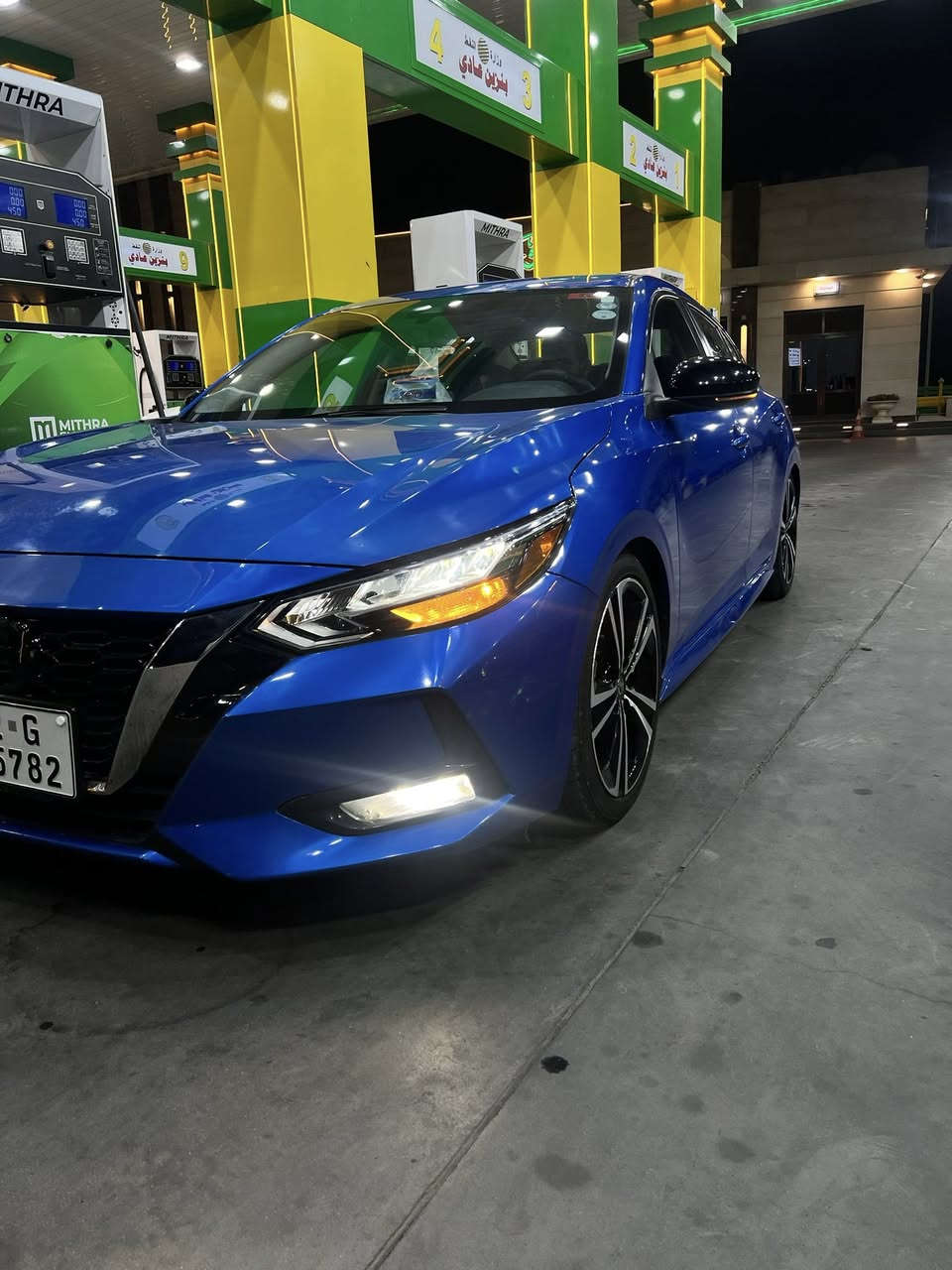 السلام عليكم
SR موديل 2022 
لون مميز بحري
بصمه تشغيل بصمه أبواب 
تشغيل عن بعد 
حساس امامي خلفي جانبي 
مانع تصادم خلفي  امامي
كروس تثبيت سرعة
رادار تفاعلي 
نضام تنبيه خروج عن مسار 
لايت زينون عالي ناصي
لد نهاري 
تبريد شاشه بيانو منفصل 
نضام قياده سبورت + ايكو + نورمال 
دواسات رياضي بلادي 
اشاير بالمري 
شاشه كبير 
كاميرا دوار 
كار بلي 
مانع تزحلق 
فول تحكم ستيرن 
سياره ايرباكاتها سليمة شواصيها ودواخلها سليمة
دهن گير مبدل جديد
السعر 135 بيها مجال
***********
صور الحادث والسونار مرفقة
