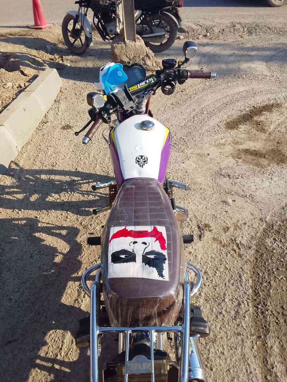 سلام عليكم 
 للبيع دراجه  سيڤان موديل 24
***********
