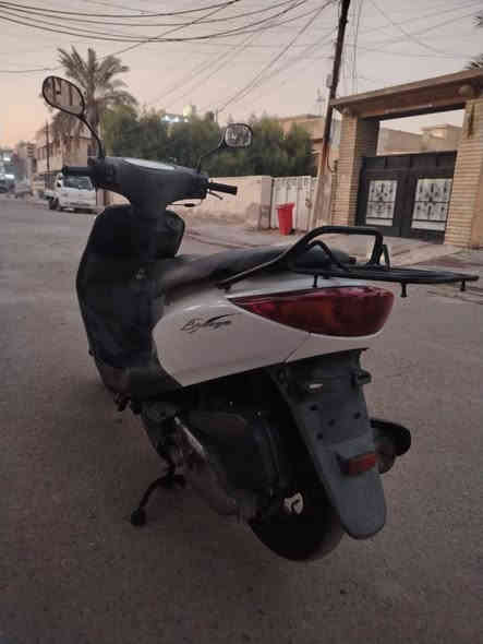 السلام عليكم درجه بريز وكالة جديده
درجه كله بلاديه خير من الله   شلعه ومعدال شغاله سلف وهندر مكينه خرسه ناعمه  كهربائيات كله شغال شاير يمنه يسره عداد كليو متر شغال الايت عالي ناصي كله شغال بريك مامي خلفي   مكفوله  من كلشي 
وراق كامله وراق رنبه موجوده
مكاني بغداد بلديات 
السعر 650 /

***********
