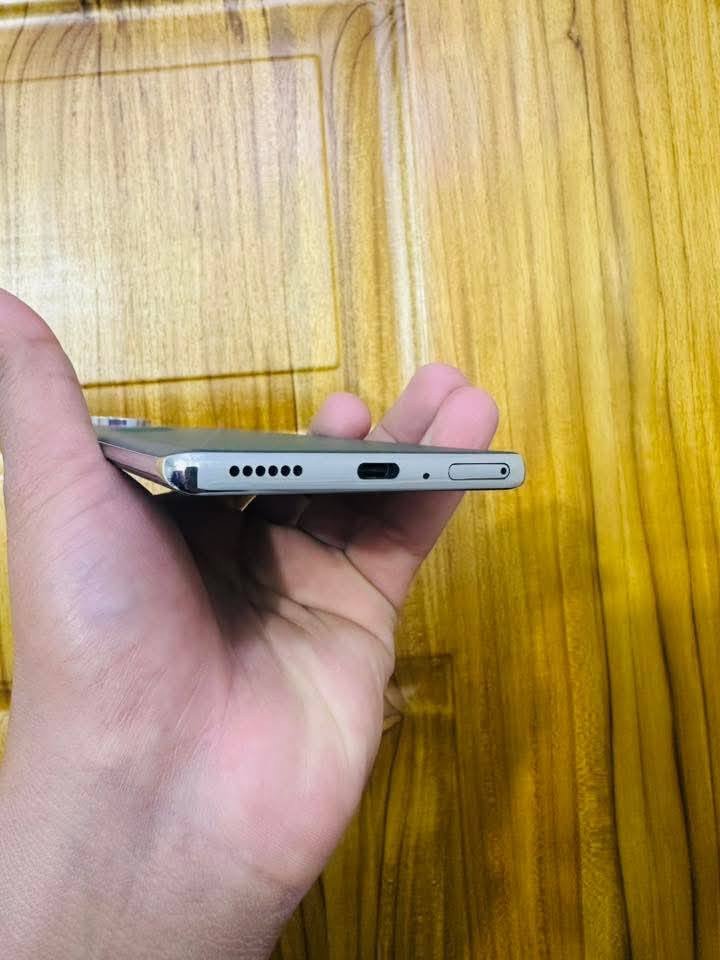 تكنو كامون 40برو 5G
تكنو كامون 40 برو 5g جهاز نضيف جديد مامفتوخ ضمان من العطل. او صيانه 
غراضه كامله
 ذاكره 256
داخليه 12+12
يشغل. 90فريم بوبجي.
السعر. 250قفل.
بيع. او مراوس. تعال. خاص. وشعندك اجهزه البيع. راسل. خاص. فقط داخل كربلاء توصيل. متوفر.

***********
