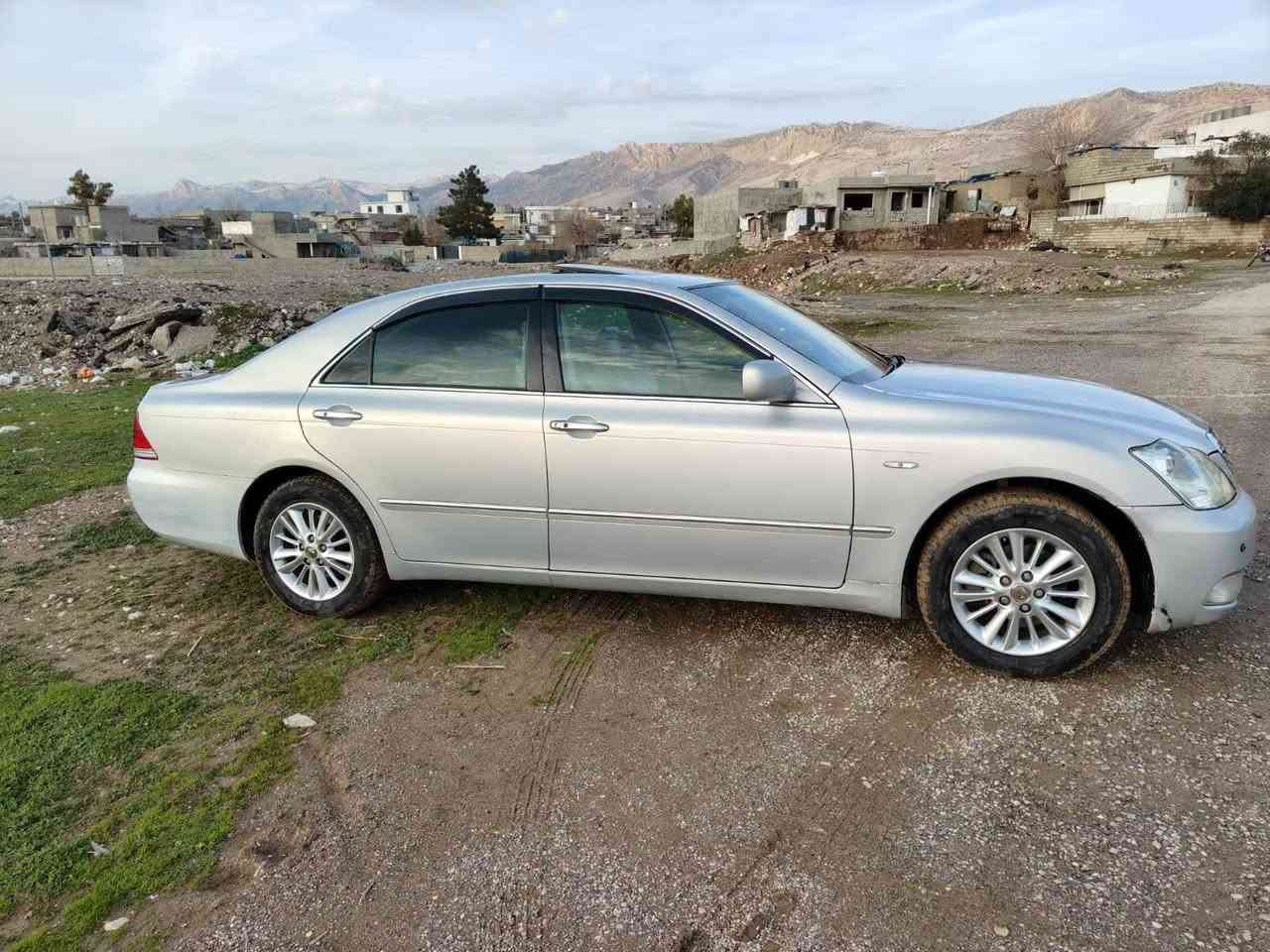 سەرەتابەناوی خودای گەورە
شاهینە بڕاوە گێڕومەکینە182گەورەبەگەورە
2دووگمە ناوزەرد 
سڵاید 
تەبرید ساردوگەرم بەشەرت 
گێڕومەکینەو کارەبایو تەقەوڕەقەی بەشەرت 
سەقفو دەعمو لێدراوکەڤەرگۆڕاو داروبەردی بەشەرت 
چوارتایەی لۆکی بۆبەسراوە سەیارەی ماڵانە هی مەعرەزنیە
بۆچاڵوشوختو قوپاویو مەسرەف مەگەڕێ یەک دینارمەسرەفی نیە شوێن دەربەندیخان نرخ 49گڵاو مەجال 
***********
