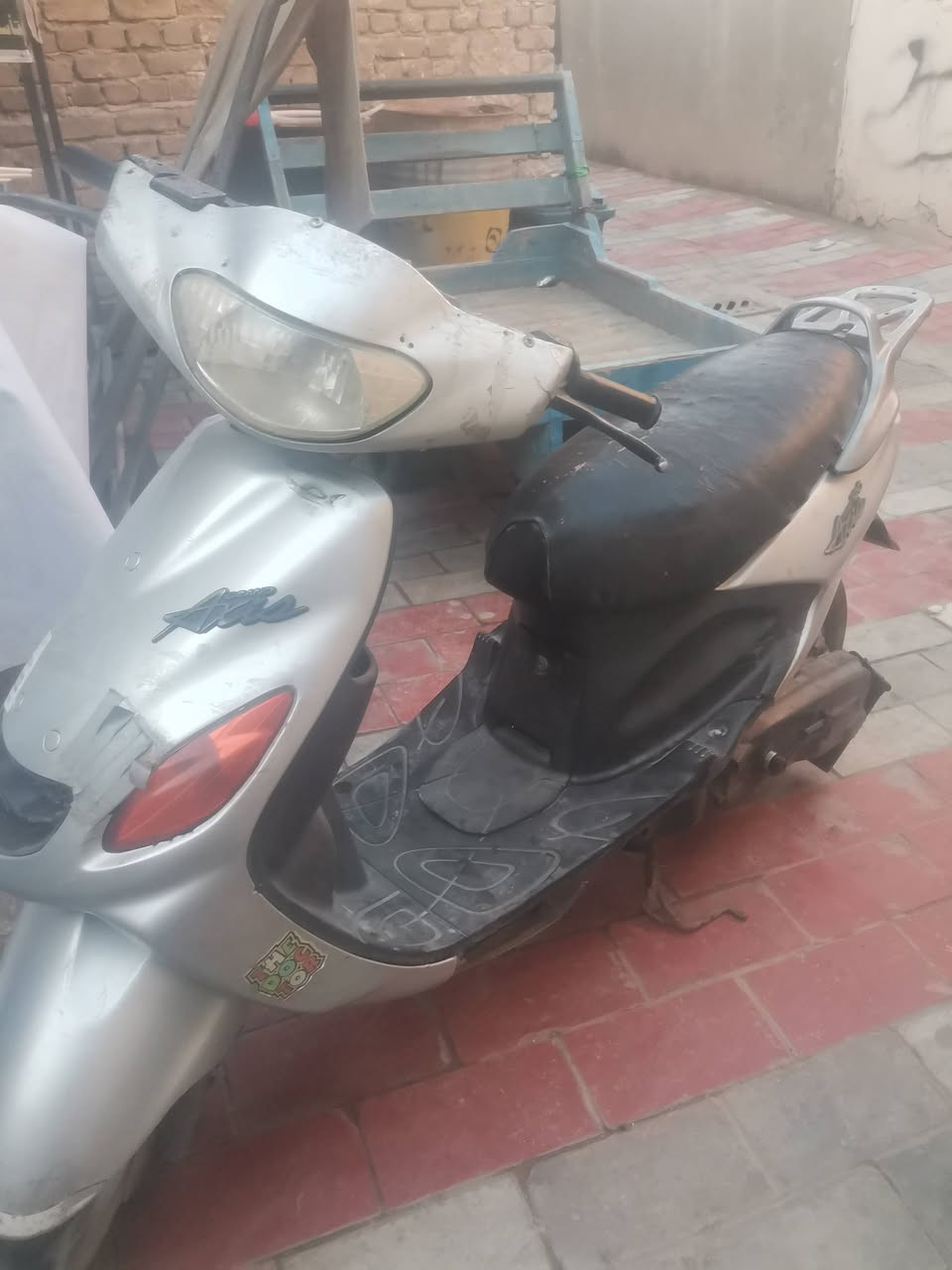 السلام عليكم
دراجه اكزز ياباني للبيع نظيفه ومرتبه كلشي شغال بيها 200 وبيها مجال قليل *********** وتتساب كربلاء
