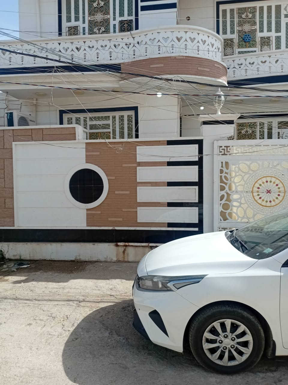 مكتب سيد إبراهيم الشرفي الحسيني للعقار الاتصال على الأرقام التاليه  *********** ، ***********
