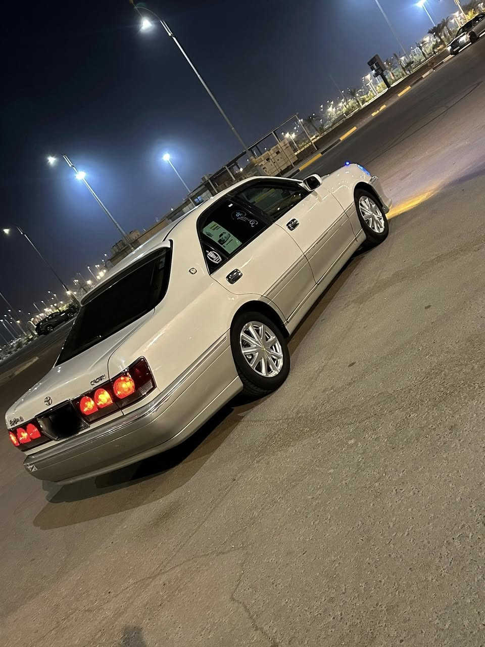 سلام عليكم سياره ملكه دكمتين رقم ذي قار اصولي شاصي71 كصتين قماره وجنطه مكينه ديفور جبير حداده 100 بل100 تبريد وتدفه سعر 100ورقه وبيه مجال بصيط التصال ***********
