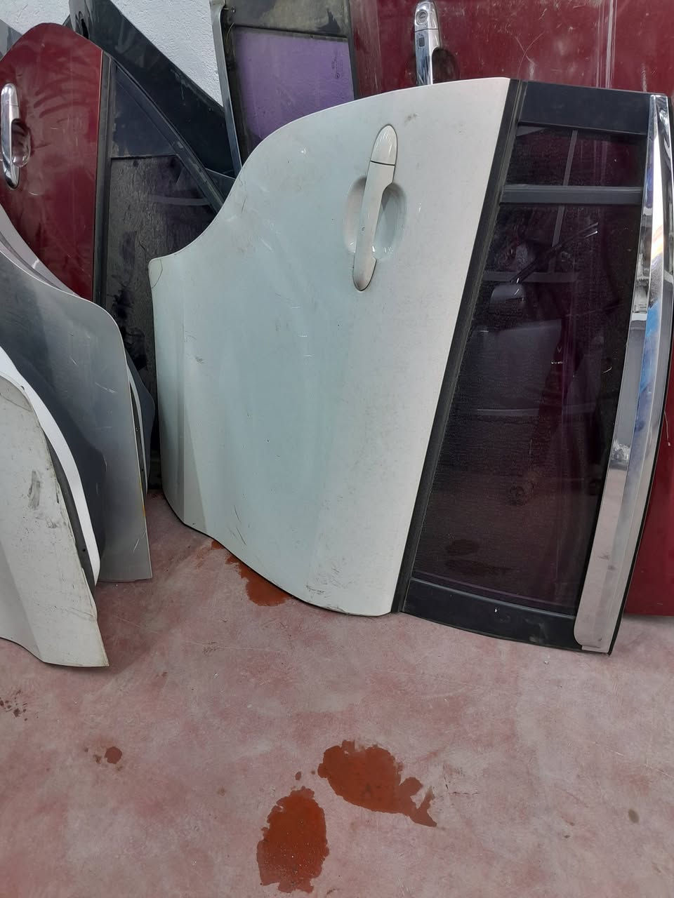 ادوات احتياطيه لسيارات الكوري عقيل الميالي الطالبيه رقم الهاتف *********** اتصال أو واتسب فقط
