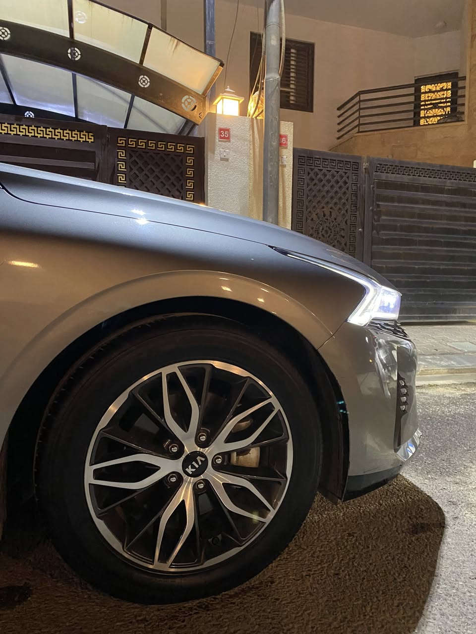 السلام عليكم
K5 2021 
خليجي
مكفولة فول مواصفات
ماشية 86 الف 
مواصفاتها معروفه الفول
سياره رقم اربيل شرط التحويل
مكاني بغداد حي الجامعة 
للاستفسار ***********
