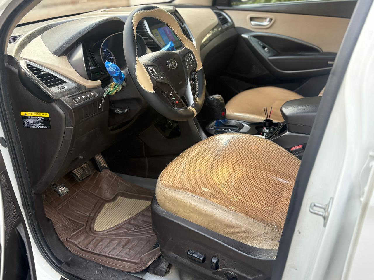 السلام عليكم سنتافي 2017

على وضع الشركه (كفاله عامه كلين تايتل ) لييل واحد مكفوله من صبغ تبديل شخوط رقمها بغداد الدولي تحويل ثاني يوم 

سعر ١٤٦ ورقه بيها مجال بسيط

مكينه (2400) ماشيه 60

كير مكينه خير من الله 

سياره جديده بلباكيت بمعنى الكلمه ترايها زيرو   

مواصفات 

حساس خلفي 

فول تحكم ستيرن

كامره خلفيه دوار

شاشه كبيره لمس تاب

فور ويل 

مانع تزحلق

نضام ايكو اقتصادي 

درايف مود قياده

لدات امامي خلفي 

كشنات (شركه) اصلي

كشن كهرباء

تبريد قطعتين 

ملحقات (جك  + سبير  

مكان السياره بغداد 

رقم استفسار ‭***********
