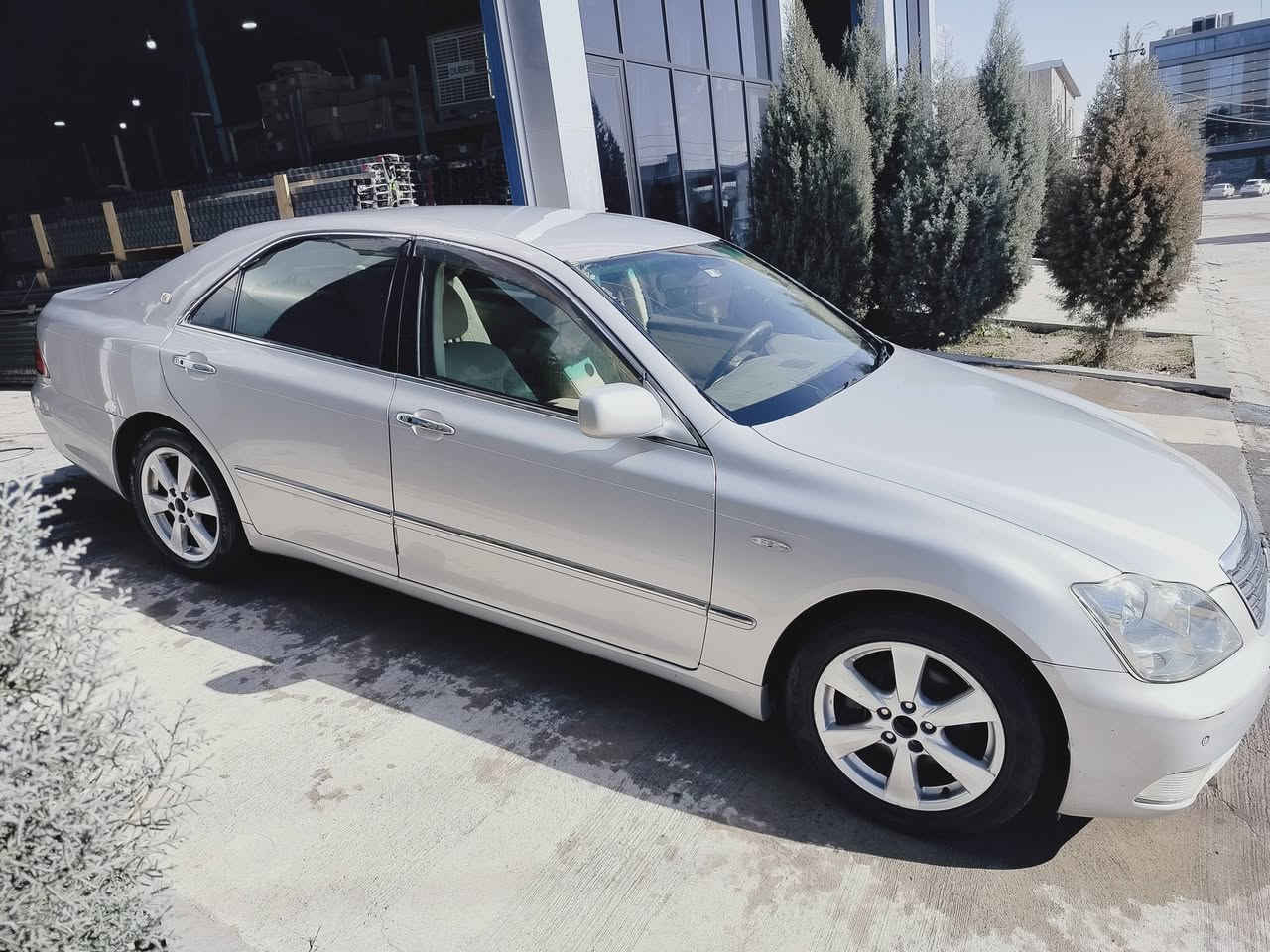 2007براوه ٣دوكمه ناوزه رد 182بي دوكه ل حاسه ورادارپه رده سعر 41قوفلي 
***********
***********
