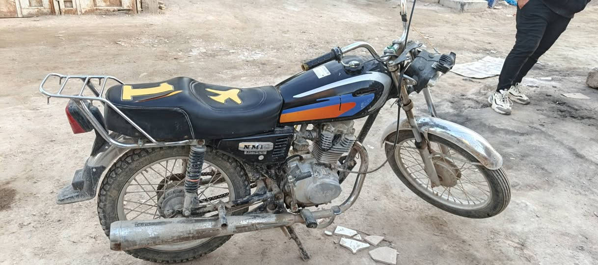 سلام عليكم  دراجه كلك لبيع
مامتواجد ع فيس بس رقم سعره 300وبيه مجال ***********
