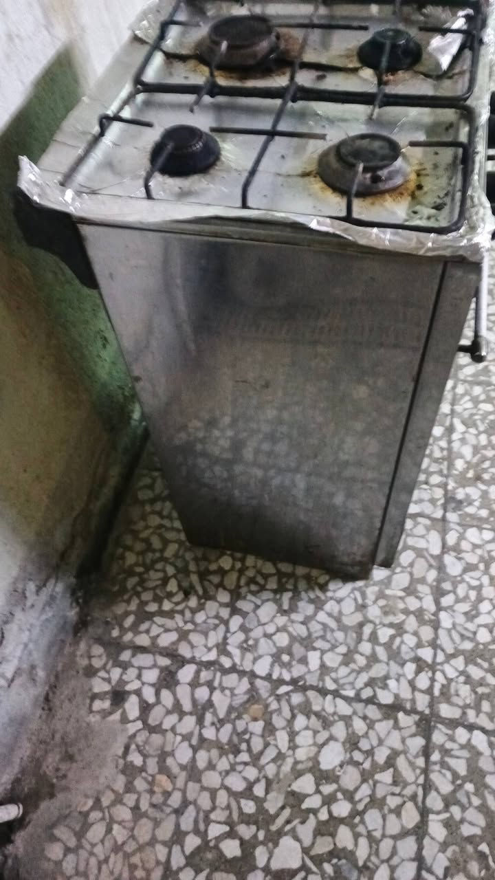 طباخ شغال اربع عيون بس يرادله غسله قويه كلش سعره 30وبيه مجال شغال


**إذا كنت صاحب هذا الإعلان وتريد حذفه لأي سبب، رجاءا أرسل رسالة إلى الدعم الفني**