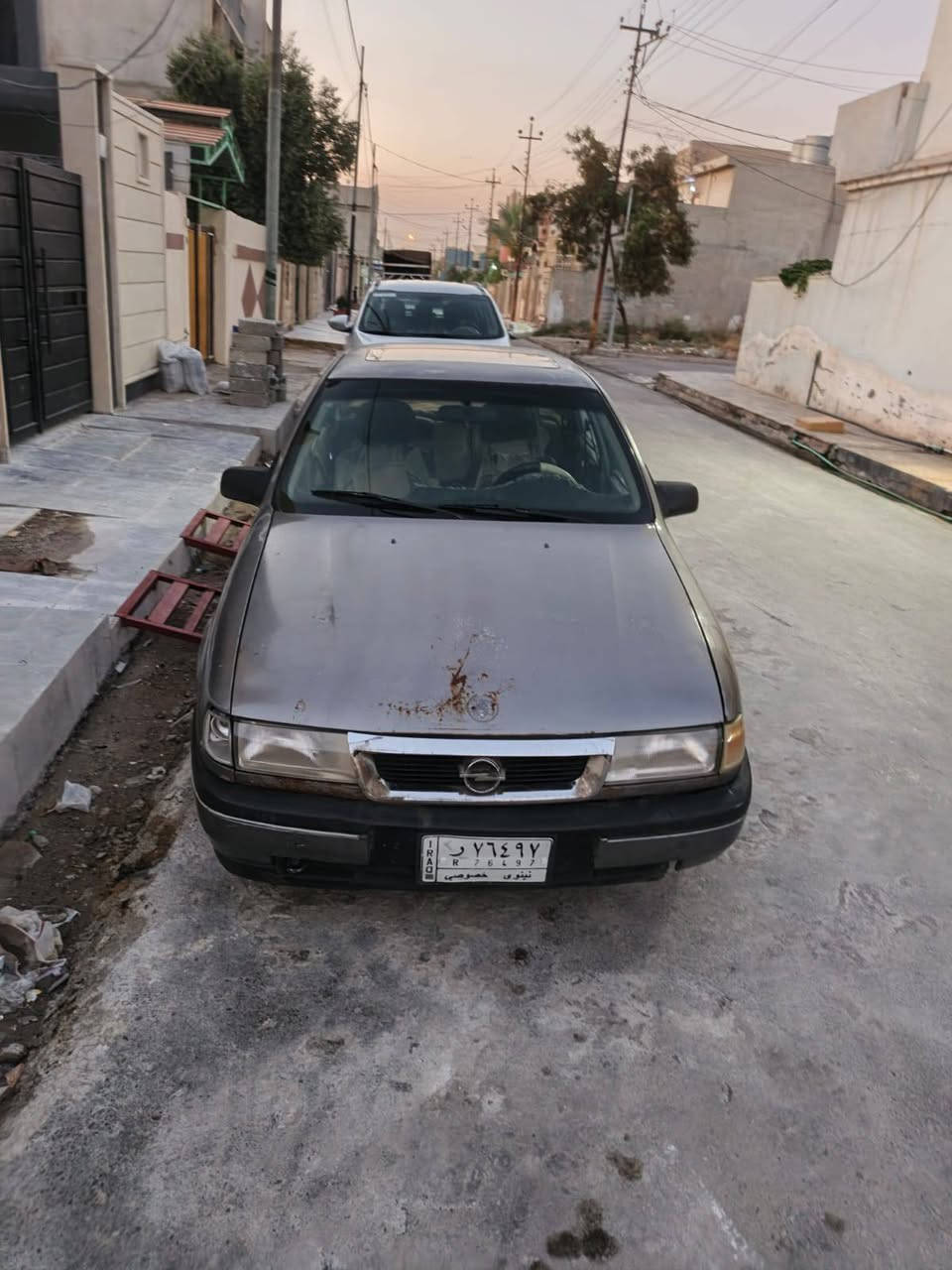 اوپل ڤكترا للبيع.
من رخصة الادمن.

موديل 1989 رقم نينوى الماني سنوية ب اسمي كوبون موجود المكينة 1600 دوش معمرة بس تعمير مضبوط  والگير مضبوط السيارة دوائرها ما مصلحة ضربتها صندوك 

 الكهربائيات كله شغاله عدا (الايسي) ،

السعر 32 وبيه مجال.

الرقم واتساب:

***********
