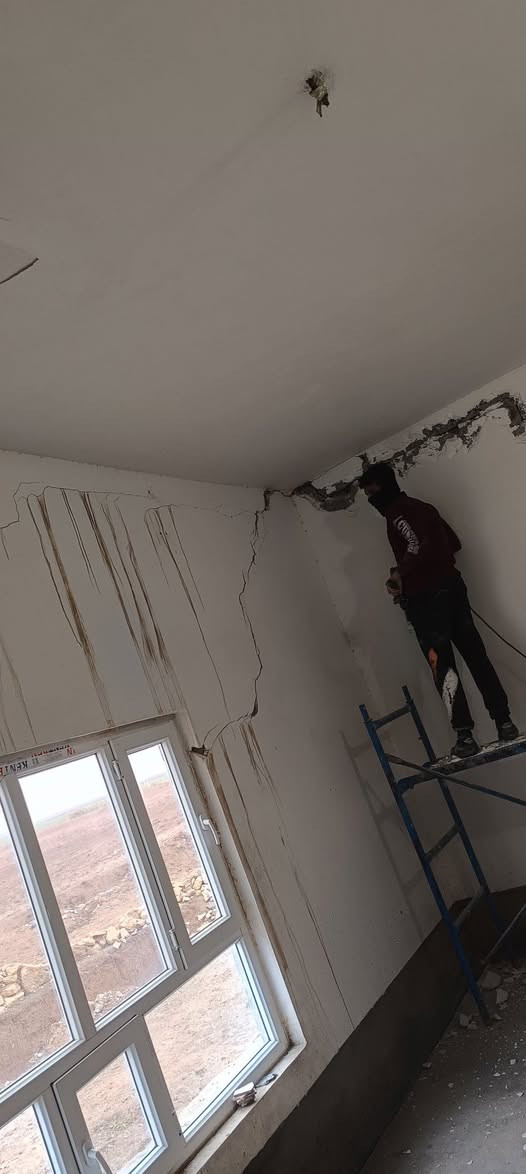 السلام عليكم  🔴 معالجه تشقق الجدار والدوس  البيوت المفطوره
مستعدين للهدم والترميم  قلع كاشي  قشط جص وسمنت نقل مواد  🔴العمل على مدار24ساعه  داخل وخارج الموصل 🔴
***********
***********
