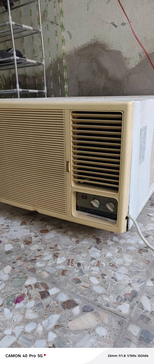 مكيف ٢ طن للبيع نوع Delox Cool  استعمال نظيف بلادي ما داخل تصليح وعلى الفحص شرط البرود ثلج
مكيف ٢ طن للبيع نوع Delox Cool  استعمال نظيف بلادي ما داخل تصليح وعلى الفحص شرط بارد ثلج
السعر  ٢٠٠ الف
العنوان/ كوفة- شارع معمل الدبس
موبايل/ ***********
