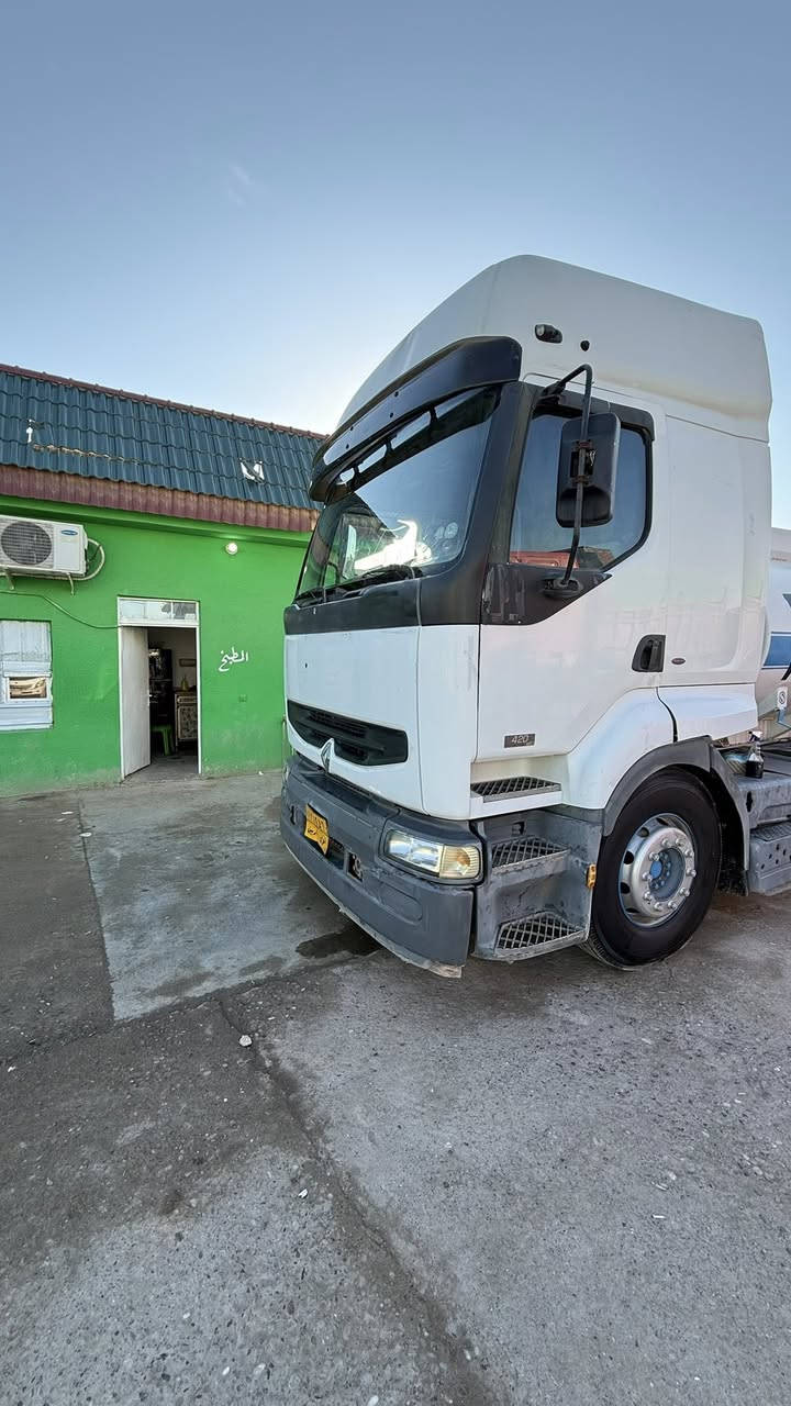 إسلام عليكم تنكر رينو 2001 رقم أربيل بسمي السياره شرط وجديده السياره بنب ونوزل تدفئه وتبريد كلشي شقال حموله 1000 اتصل وتدلل ***********
