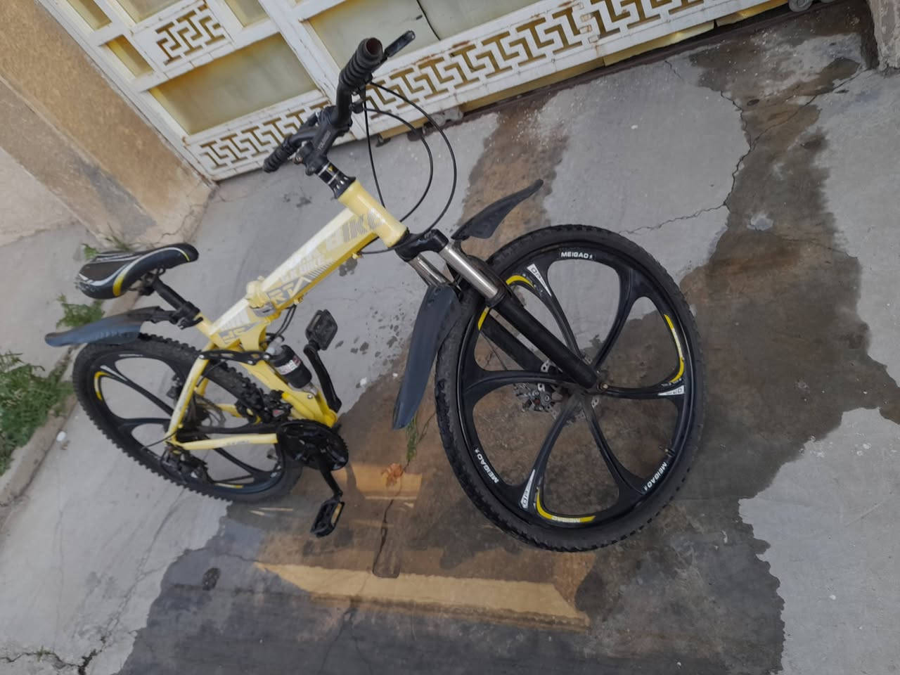 سلام عليكم
بايسكل شركة يوميغ 
قياس :٢٦
كير خلفي ٦ سرعات 
كير امامي ملغي 
السعر:٧٠ الف 
بغداد حي العامل


**إذا كنت صاحب هذا الإعلان وتريد حذفه لأي سبب، رجاءا أرسل رسالة إلى الدعم الفني**