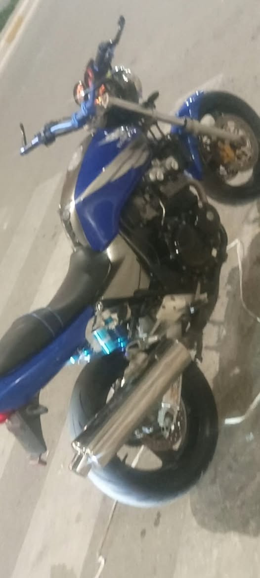 سلام عليكم سيبي فور 400 بيع رقمي *********** مكني رمادي شارع 20
